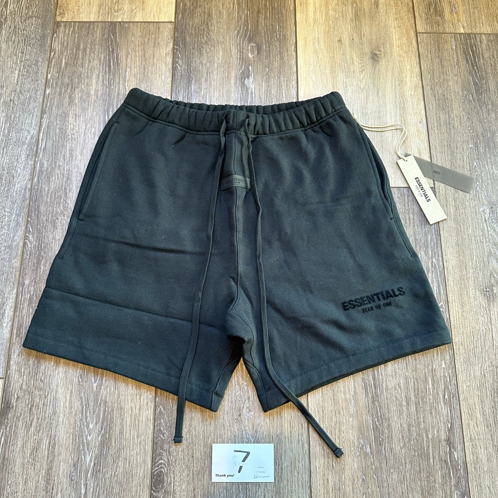 Essentials Fear of God shorts black